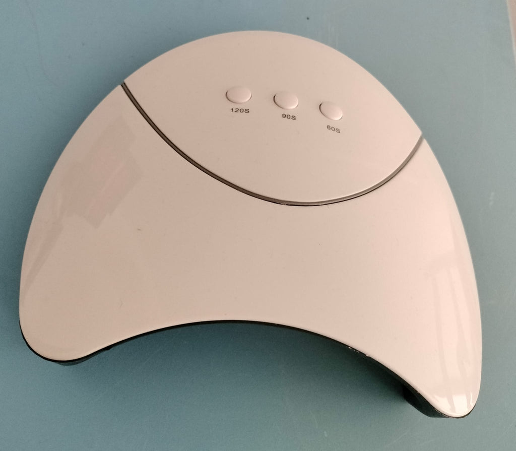 LAMPARA UÑAS CON ACCESORIOS